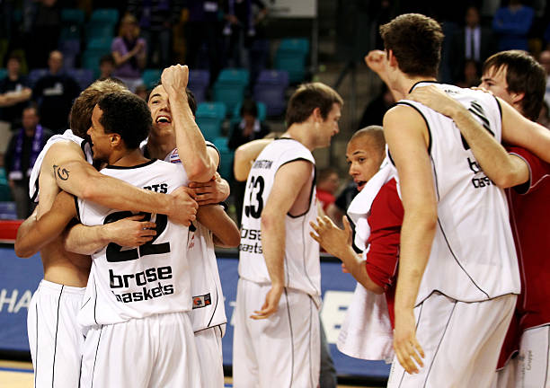 这使她在激 这使她在激